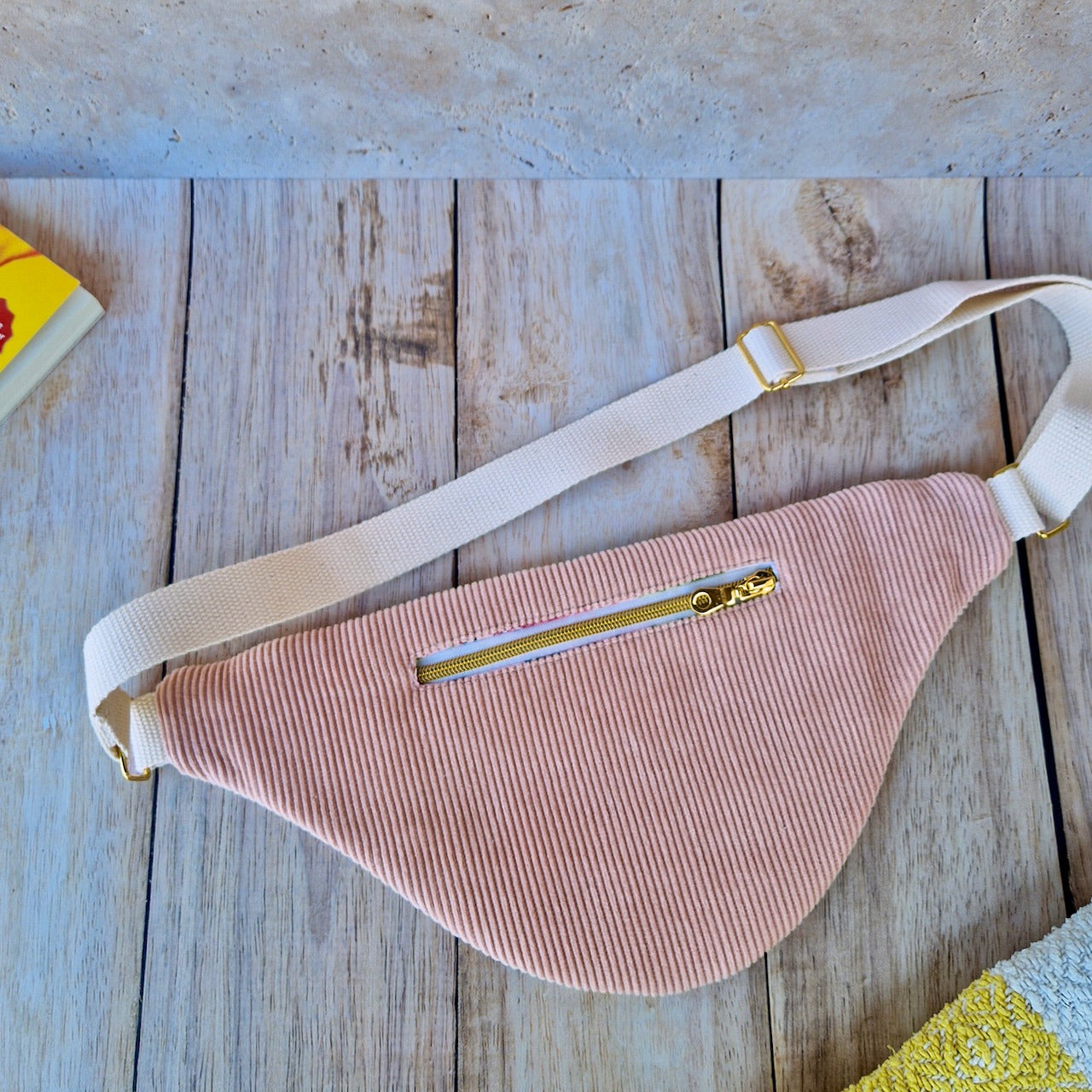 Sac banane patchwork velours côtelé et imprimé floral